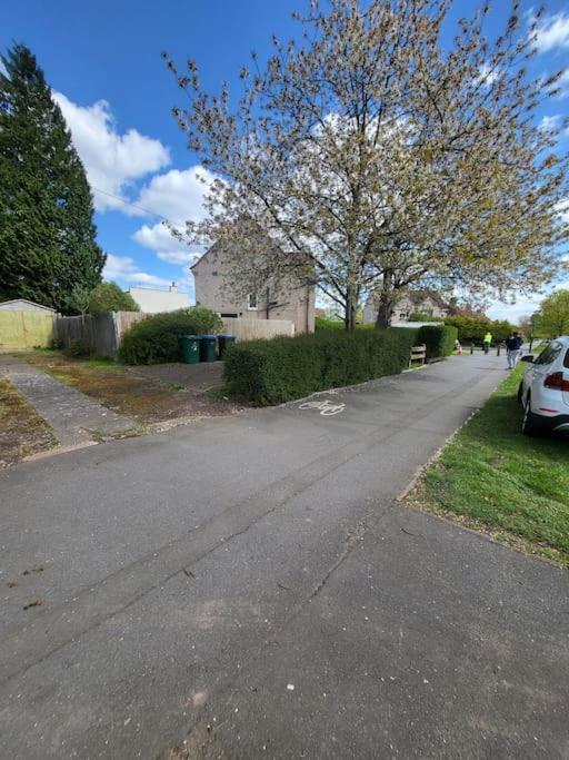 4 Bed Family Home With Secure Parking. Warwick Uni Coventry Exterior photo